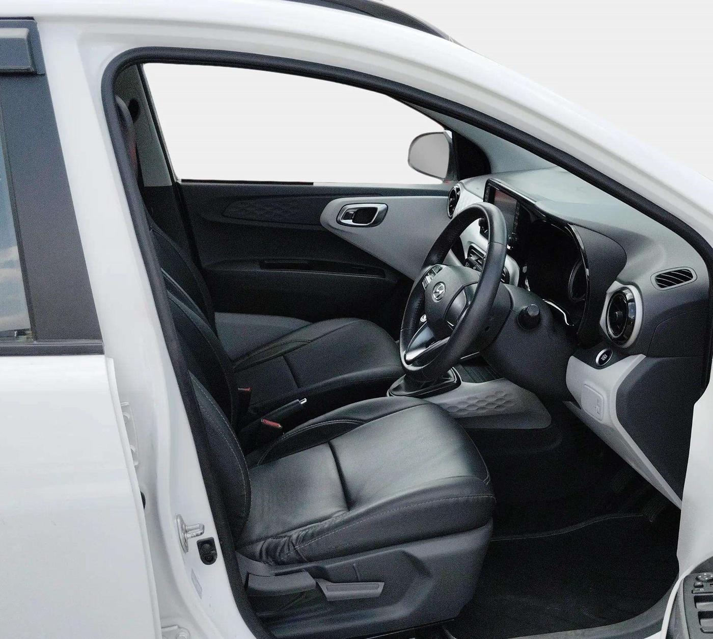2021 Hyundai GRAND I10 NIOS ASTA 1.2 KAPPA VTVT, Petrol, Manual, 41,176 km, Right Side Front Door Cabin