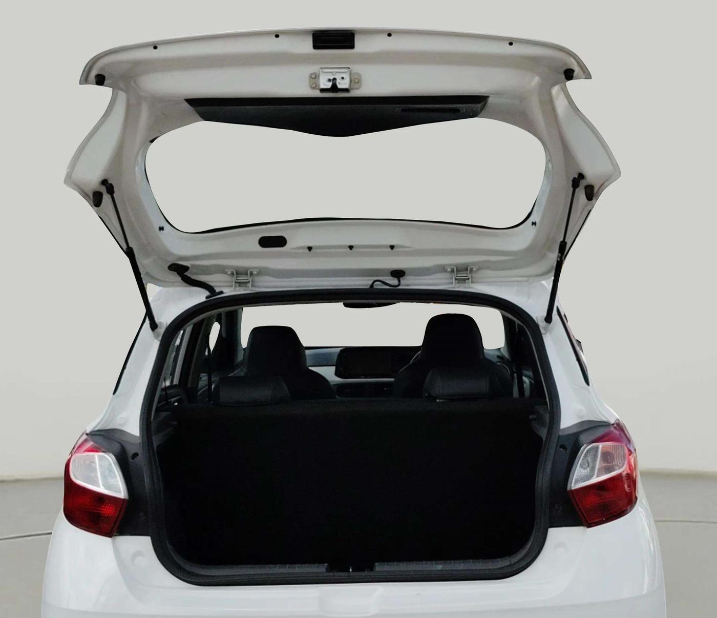 2021 Hyundai GRAND I10 NIOS ASTA 1.2 KAPPA VTVT, Petrol, Manual, 41,176 km, Boot Door Open