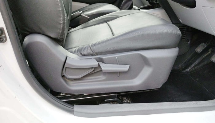 2021 Hyundai GRAND I10 NIOS ASTA 1.2 KAPPA VTVT, Petrol, Manual, 41,176 km, Driver Side Adjustment Panel