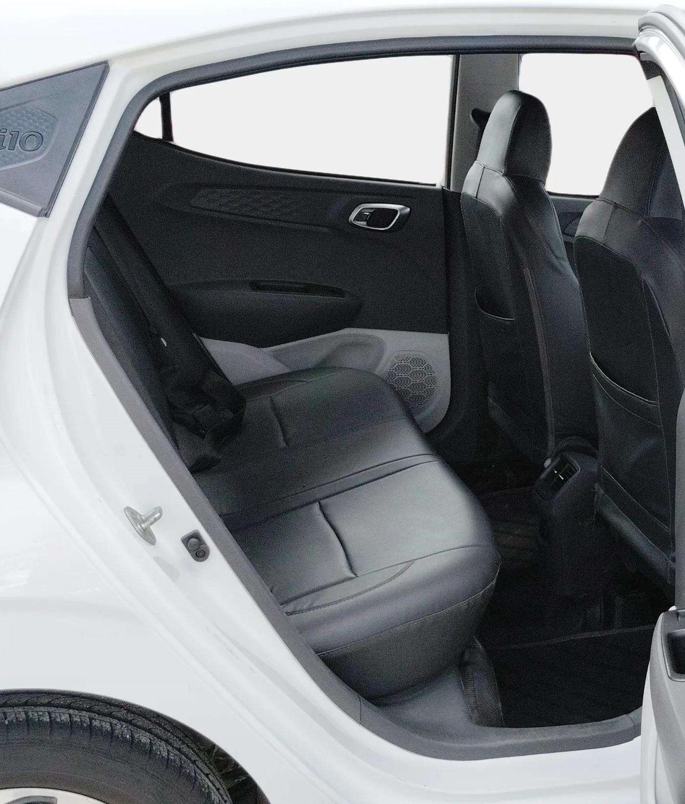 2021 Hyundai GRAND I10 NIOS ASTA 1.2 KAPPA VTVT, Petrol, Manual, 41,176 km, Right Side Rear Door Cabin