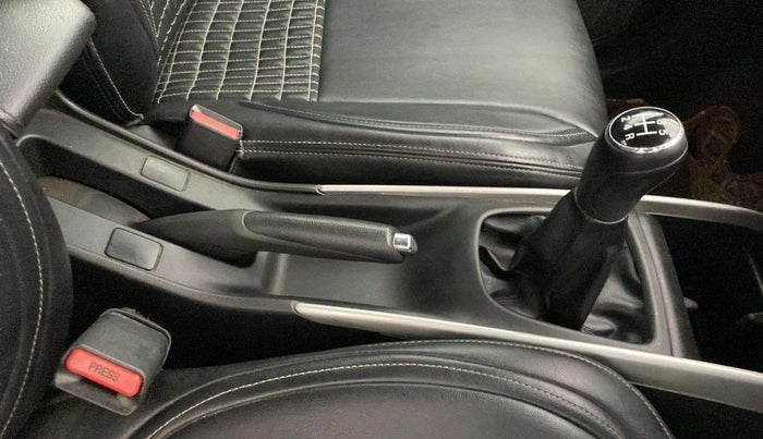 2017 Maruti Baleno ALPHA PETROL 1.2, Petrol, Manual, 74,842 km, Gear Lever