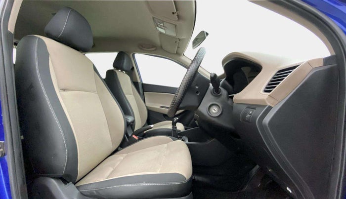 2015 Hyundai Elite i20 MAGNA 1.2, Petrol, Manual, 56,685 km, Right Side Front Door Cabin