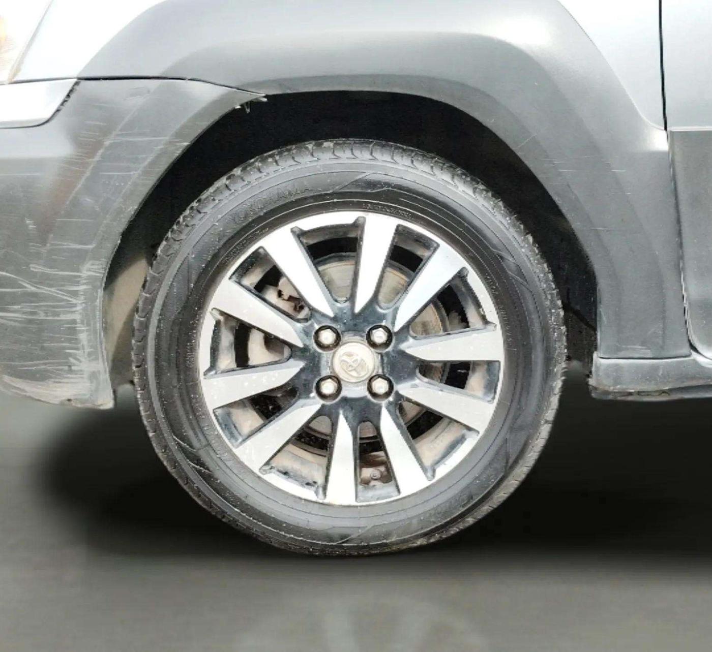 2014 Toyota Etios CROSS 1.4 VD, Diesel, Manual, 1,37,212 km, Left Front Wheel