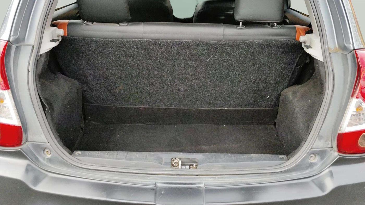 2014 Toyota Etios CROSS 1.4 VD, Diesel, Manual, 1,37,212 km, Boot Open Zoomed View