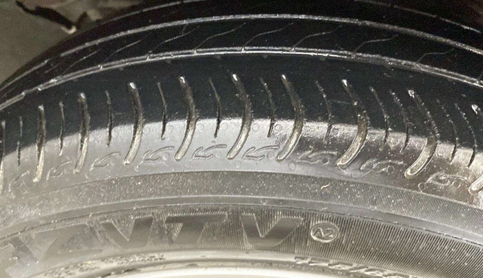 2019 Honda Amaze 1.2L I-VTEC VX, Petrol, Manual, 54,349 km, Right Front Tyre Tread