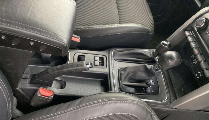 2022 Mahindra Thar LX D AT 4WD HT, Diesel, Automatic, 47,151 km, Gear Lever