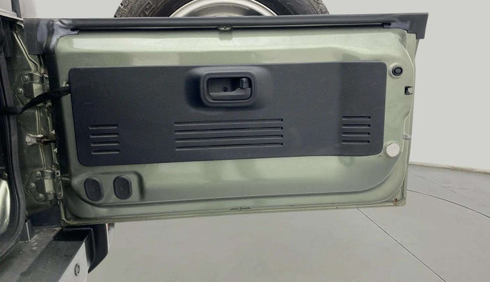 2022 Mahindra Thar LX D AT 4WD HT, Diesel, Automatic, 47,151 km, Boot Door Open