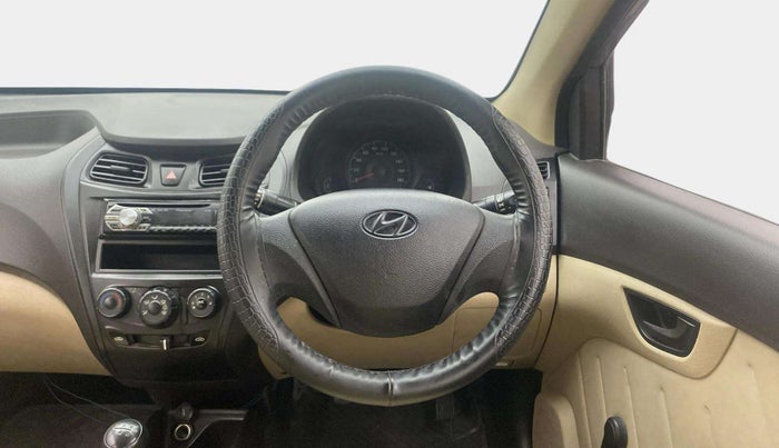 2013 Hyundai Eon D-LITE+, Petrol, Manual, 70,919 km, Steering Wheel Close Up