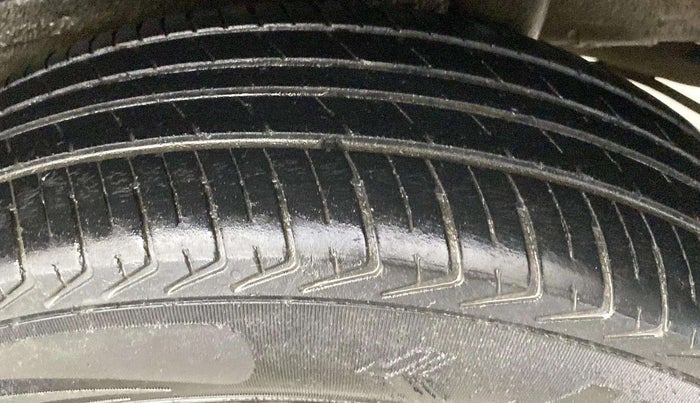 2020 Maruti New Wagon-R LXI CNG 1.0, CNG, Manual, 71,937 km, Right Rear Tyre Tread