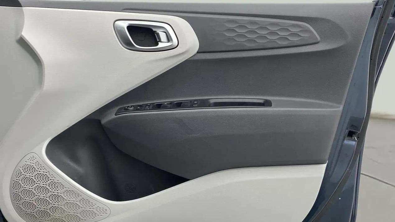 2019 Hyundai GRAND I10 NIOS SPORTZ AMT 1.2 KAPPA VTVT, Petrol, Automatic, 72,451 km, Driver Side Door Panels Control