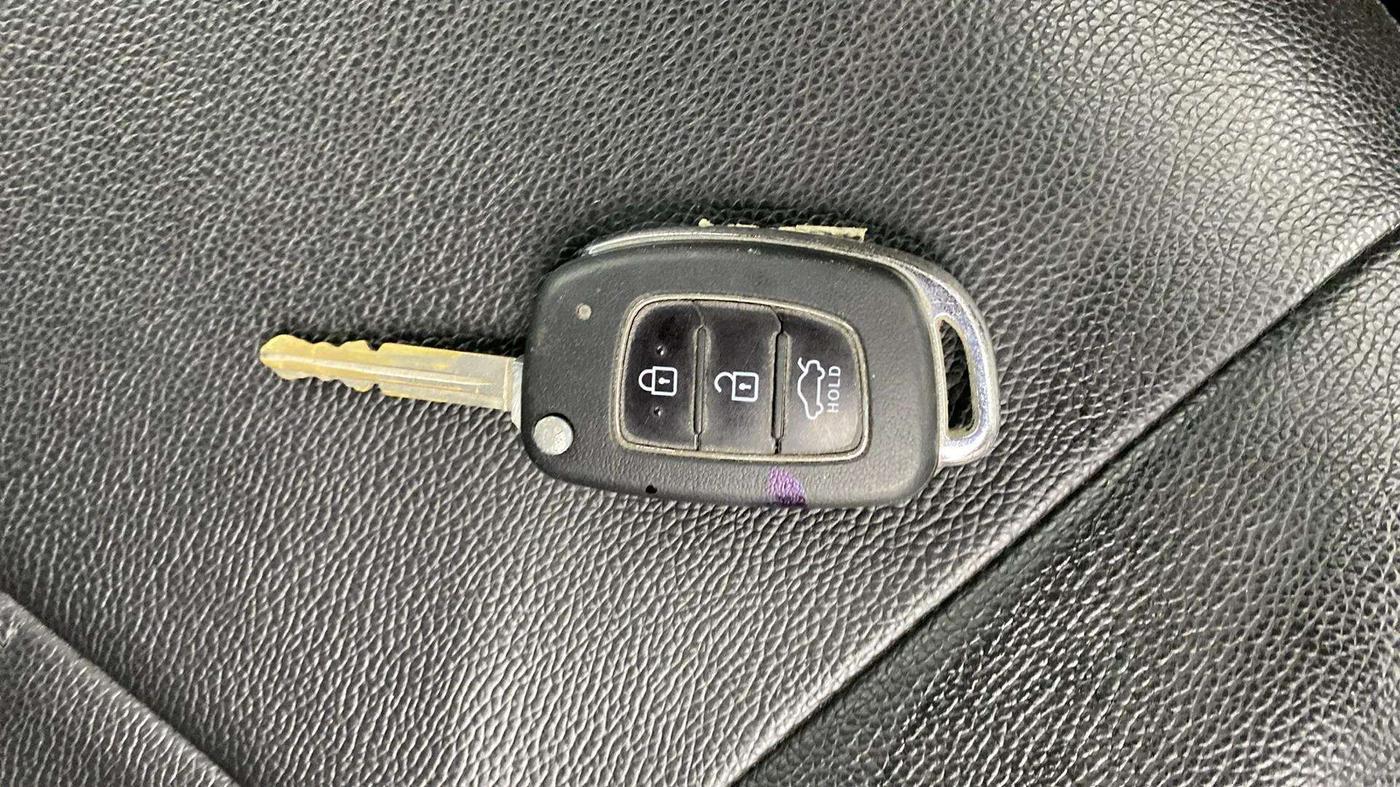2019 Hyundai GRAND I10 NIOS SPORTZ AMT 1.2 KAPPA VTVT, Petrol, Automatic, 72,451 km, Key Close Up