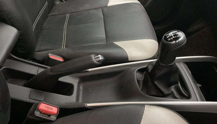 2016 Maruti Baleno ZETA PETROL 1.2, Petrol, Manual, 72,081 km, Gear Lever