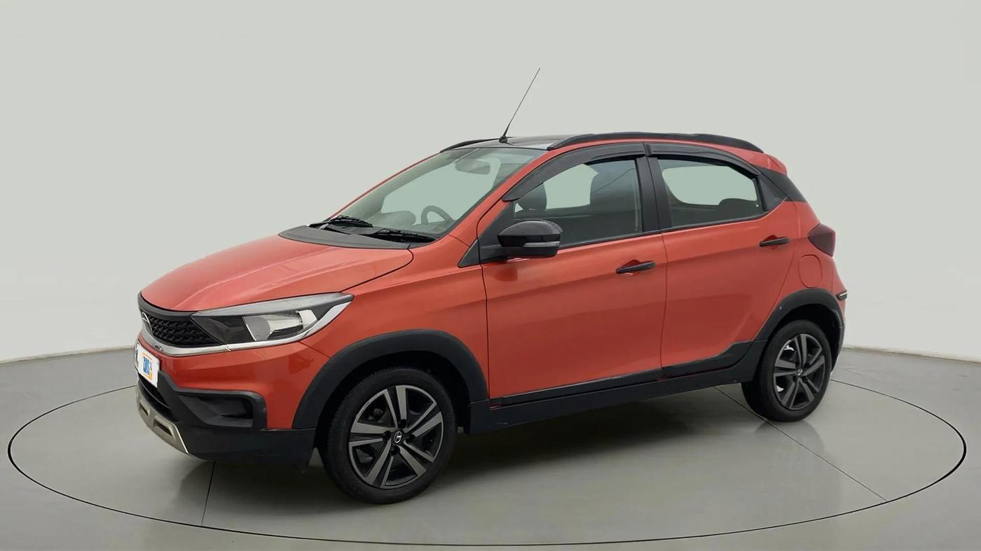 2023 Tata TIAGO NRG XZ AMT, Petrol, Automatic, 7,057 km, Left Front Diagonal