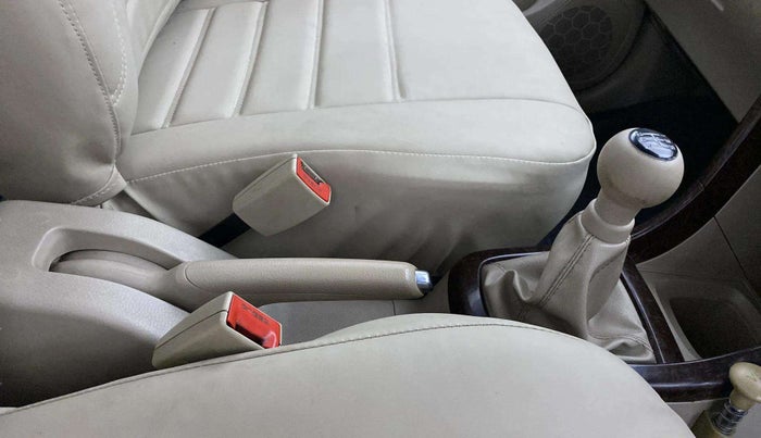 2014 Maruti Swift Dzire VXI, Petrol, Manual, 96,196 km, Gear Lever