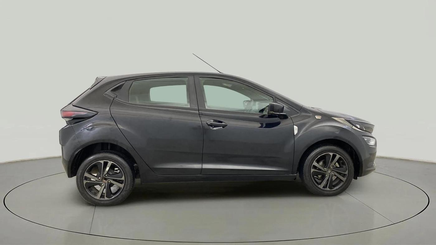 2022 Tata ALTROZ XZA PLUS DARK EDTION, Petrol, Automatic, 25,180 km, Right Side View