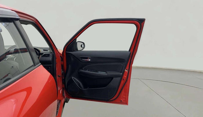 2021 Maruti Swift VXI, Petrol, Manual, 30,246 km, RHS Front Door