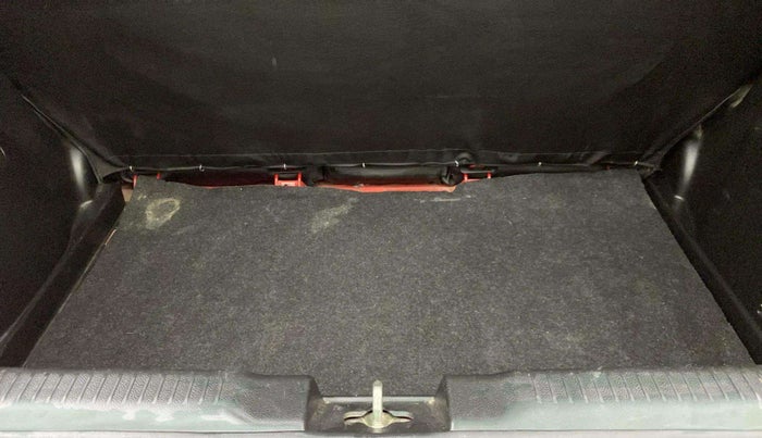 2021 Maruti Swift VXI, Petrol, Manual, 30,246 km, Boot Inside