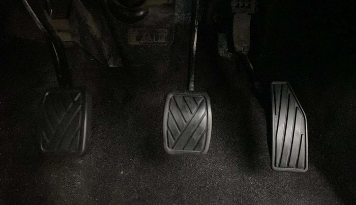 2021 Maruti Swift VXI, Petrol, Manual, 30,246 km, Pedals