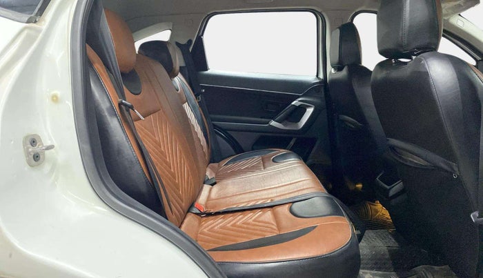 2019 Tata Harrier XM 2.0L KRYOTEC, Diesel, Manual, 47,187 km, Right Side Rear Door Cabin