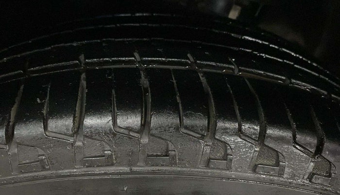 2019 Tata Harrier XM 2.0L KRYOTEC, Diesel, Manual, 47,187 km, Left Rear Tyre Tread