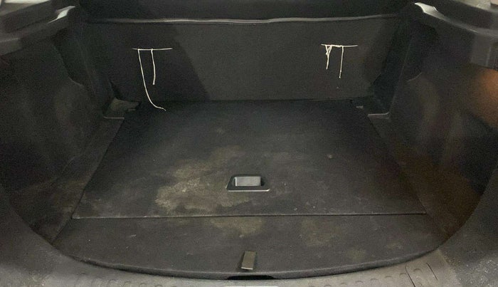 2019 Tata Harrier XM 2.0L KRYOTEC, Diesel, Manual, 47,187 km, Boot Inside