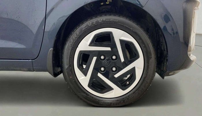 2023 Hyundai GRAND I10 NIOS SPORTZ AMT 1.2 KAPPA VTVT, Petrol, Automatic, 2,020 km, Right Front Wheel
