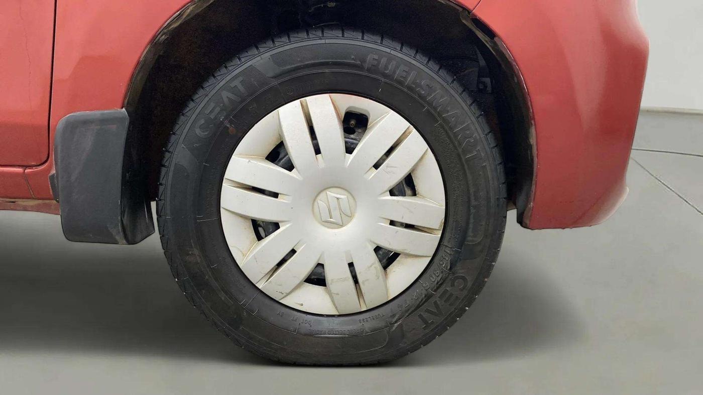 2020 Maruti Alto VXI, Petrol, Manual, 24,537 km, Right Front Wheel