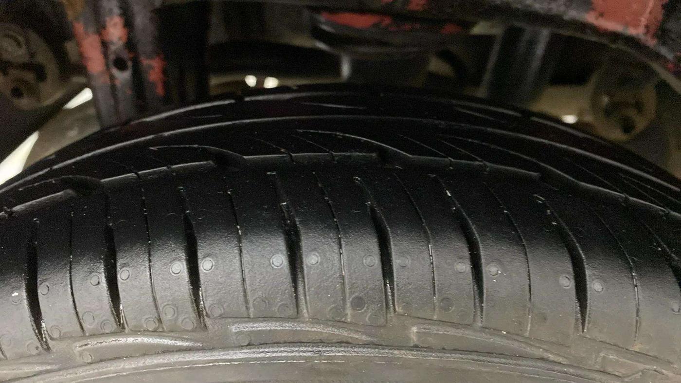 2020 Maruti Alto VXI, Petrol, Manual, 24,537 km, Right Rear Tyre Tread