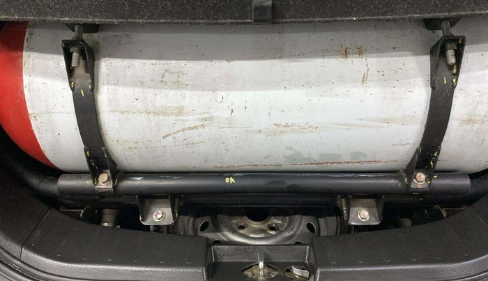 2013 Maruti Wagon R 1.0 LXI CNG, CNG, Manual, 96,226 km, Boot Inside
