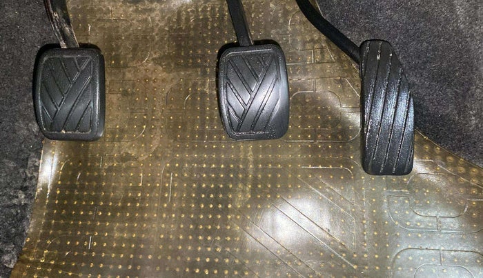 2013 Maruti Wagon R 1.0 LXI CNG, CNG, Manual, 96,226 km, Pedals