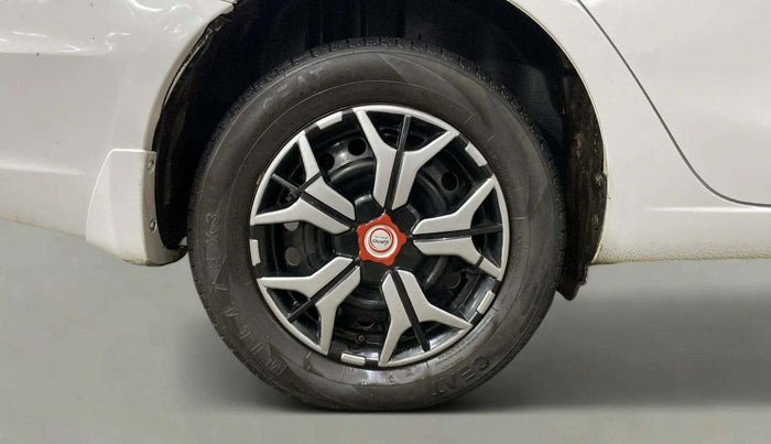 2017 Maruti Ciaz SIGMA DIESEL 1.3, Diesel, Manual, 81,593 km, Right Rear Wheel