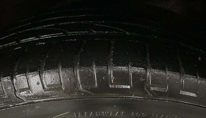2017 Hyundai Creta SX PLUS AT 1.6 PETROL, Petrol, Automatic, 70,401 km, Left Rear Tyre Tread