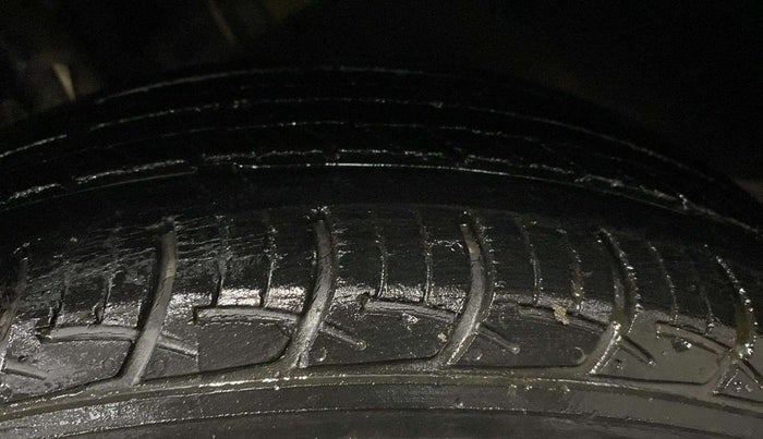 2018 Maruti Baleno DELTA PETROL 1.2, Petrol, Manual, 63,960 km, Right Rear Tyre Tread