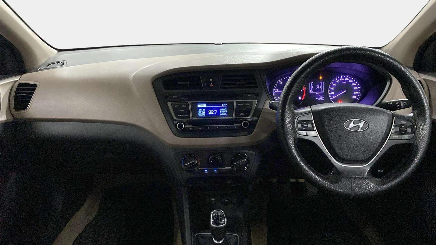 2014 Hyundai Elite i20 MAGNA 1.4 CRDI, Diesel, Manual, 75,568 km, Dashboard