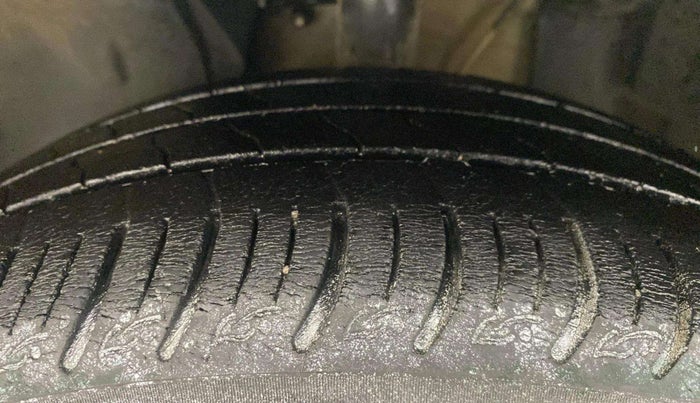 2020 Tata ALTROZ XZ PETROL, Petrol, Manual, 53,913 km, Left Front Tyre Tread