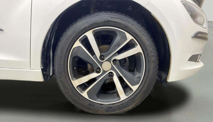 2020 Tata ALTROZ XZ PETROL, Petrol, Manual, 53,913 km, Right Front Wheel