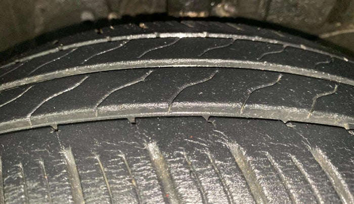 2019 Honda Amaze 1.2L I-VTEC VX CVT, Petrol, Automatic, 24,800 km, Right Front Tyre Tread
