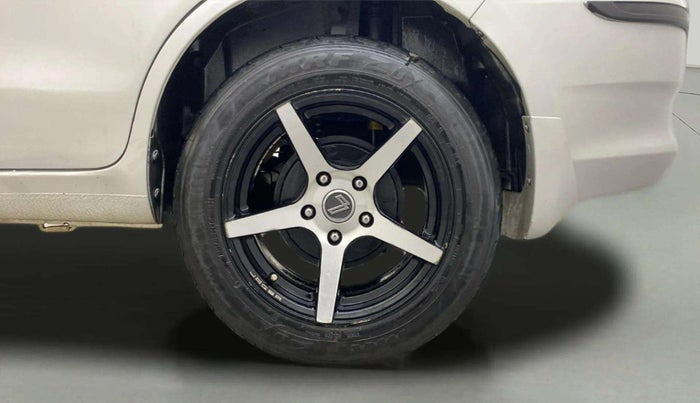 2017 Maruti Ertiga VXI, Petrol, Manual, 78,806 km, Left Rear Wheel
