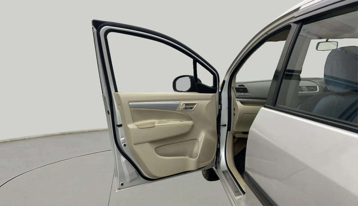 2017 Maruti Ertiga VXI, Petrol, Manual, 78,806 km, LHS Front Door