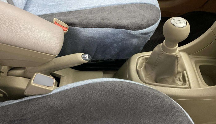 2017 Maruti Ertiga VXI, Petrol, Manual, 78,806 km, Gear Lever