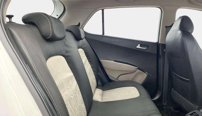 2015 Hyundai Grand i10 ASTA AT 1.2 KAPPA VTVT, Petrol, Automatic, 74,319 km, Right Side Rear Door Cabin