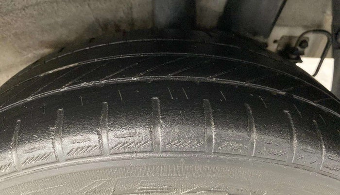 2015 Hyundai Grand i10 ASTA AT 1.2 KAPPA VTVT, Petrol, Automatic, 74,319 km, Left Rear Tyre Tread
