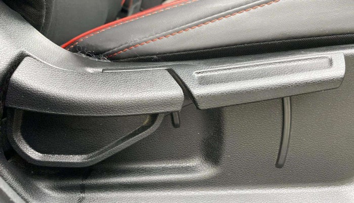 2020 Hyundai AURA SX+ 1.0 TURBO GDI MT, Petrol, Manual, 73,740 km, Driver Side Adjustment Panel