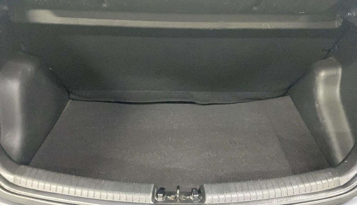 2018 Hyundai Grand i10 SPORTZ 1.2 KAPPA VTVT, Petrol, Manual, 10,227 km, Boot Open Zoomed View