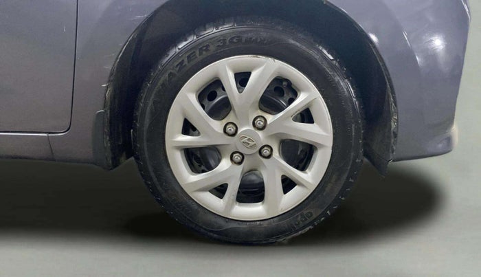 2018 Hyundai Grand i10 SPORTZ 1.2 KAPPA VTVT, Petrol, Manual, 10,227 km, Right Front Wheel