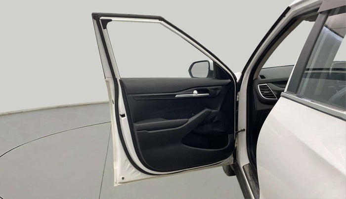 2021 KIA SELTOS HTK PLUS 1.5, Petrol, Manual, 68,097 km, LHS Front Door
