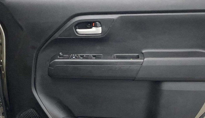 2022 Maruti New Wagon-R VXI 1.0, Petrol, Manual, 41,883 km, Driver Side Door Panels Control