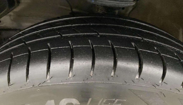2023 Maruti S PRESSO VXI+, Petrol, Manual, 14,804 km, Left Front Tyre Tread