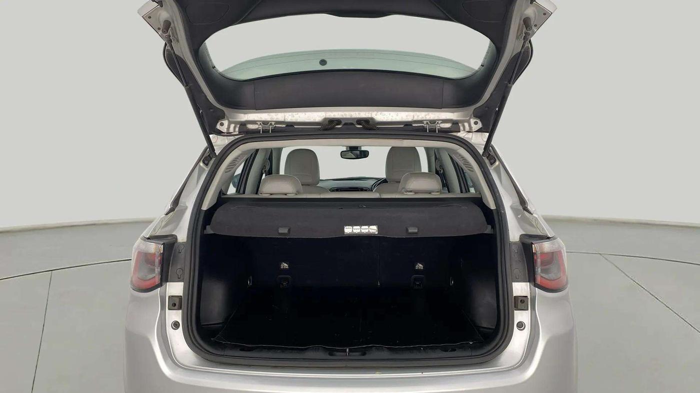 2018 Jeep Compass LIMITED 2.0 DIESEL 4X4, Diesel, Manual, 1,00,217 km, Boot Open Zoomed View