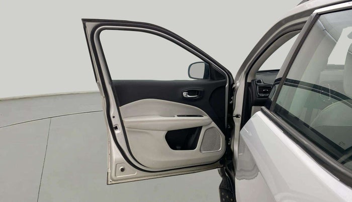 2018 Jeep Compass LIMITED 2.0 DIESEL 4X4, Diesel, Manual, 1,00,125 km, LHS Front Door